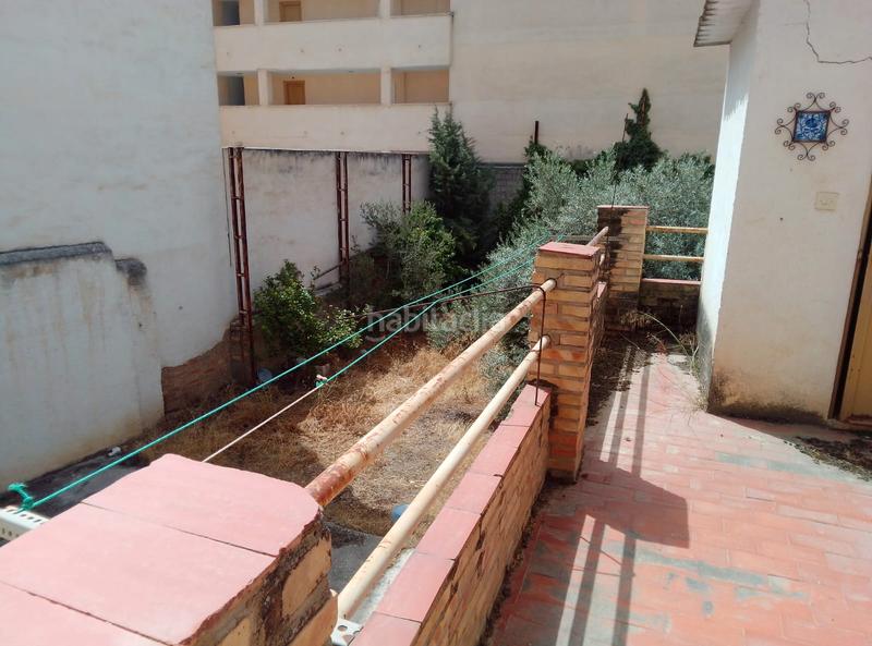 Foto 049f0e6e-3b6b-4249-84e9-4631731e3f17. Towny house in calle del progreso 38 in Las Flores - Huerta Gabias (Las)