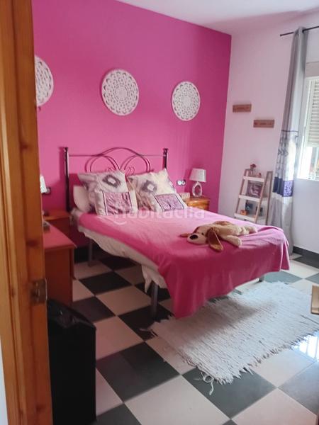 Foto 792e9472-c78d-4a91-90e8-5ef0c3f94e00. Casa a schiera in calle nuestra señora del rosario 2 in Láchar