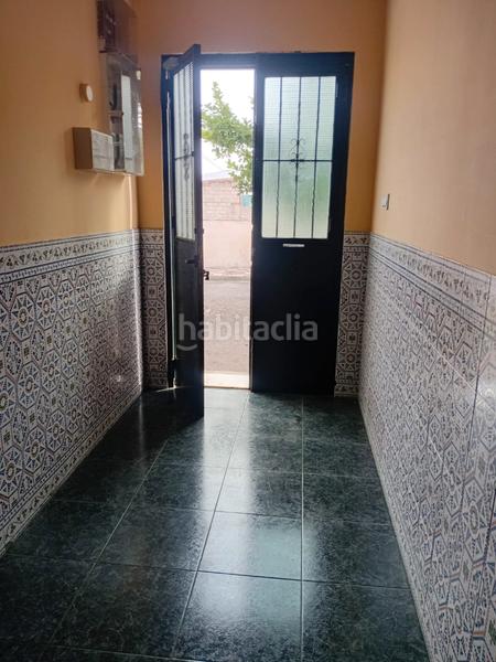Foto d3bc23ca-ddfa-4a31-bc62-71b320c722ca. Casa a schiera in calle nuestra señora del rosario 2 in Láchar