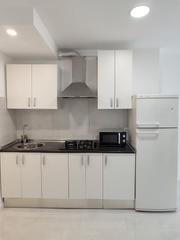 Apartament en Calle islas 6. Piso recin reformado.