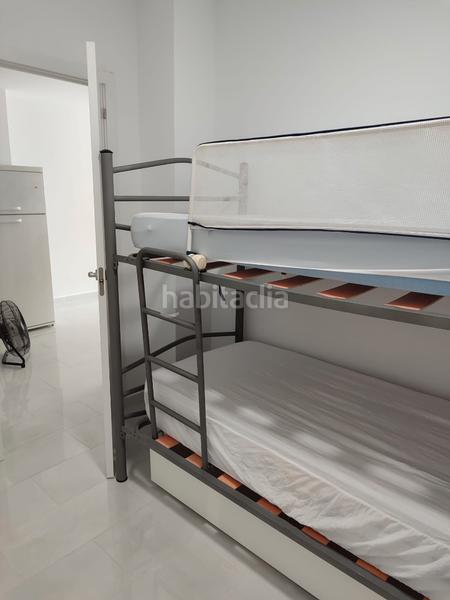 Foto b3239995-8b4b-4d8c-9b15-837355d5625a. Apartamento en calle islas 6 piso recién reformado. en Gabias (Las)