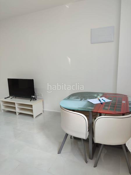 Foto f030101a-f2f2-410f-8d33-22abbafa125c. Apartamento en calle islas 6 piso recién reformado. en Gabias (Las)