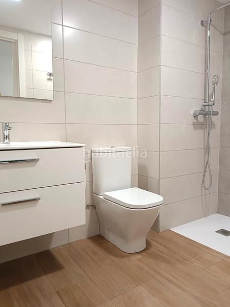 Foto 7d83f425-53b5-49ca-8bfd-320e9f71964a. Rent flat with heating parking pool in Vallparadís - Antic Poble de Sant Pere Terrassa