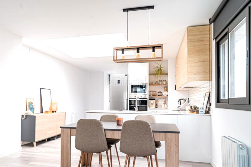 Foto 3c20a04c-01a1-43c0-90f6-e5e13f4fb9c2. Dúplex amb calefacció a Sant Pere Nord Terrassa