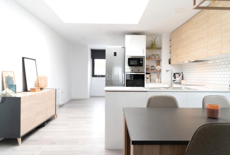 Foto 485f084d-4be7-40fe-ae1d-ed69d489b410. Dúplex amb calefacció a Sant Pere Nord Terrassa