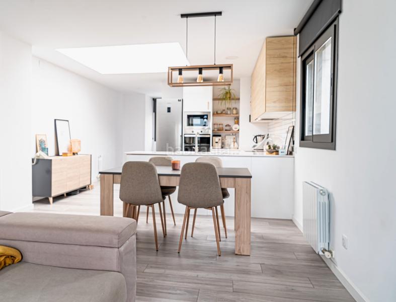 Foto dfe8809d-17d4-43f3-8091-ee4310ab5b75. Dúplex amb calefacció a Sant Pere Nord Terrassa