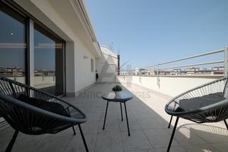Àtic  Carrer d'arquímedes. Con terraza