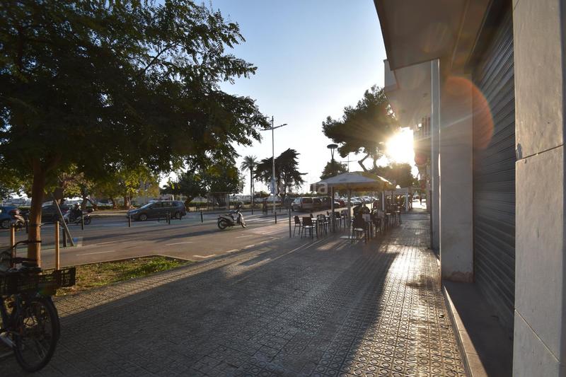 Foto d3f732ff-a560-4e8b-87ef-3740342c7c3a. Affitto locale commerciale in maritim 106 in Barri de Mar Vilanova i la Geltrú