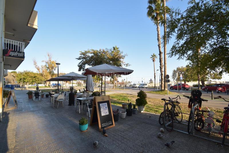 Foto 23a8ce85-c56b-4e1f-bba4-ce965d271252. Rent business premise in maritim 106 in Barri de Mar Vilanova i la Geltrú