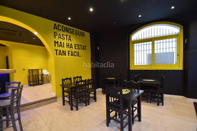 Foto d7ae8aeb-f198-40a0-8539-1360284d40bc. Rent business premise in pau casals 4 in Centrevila Vilanova i la Geltrú