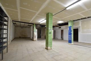 Local commercial  Carrer anselm clave. Local comercial en venta al lado de rambla de la pau