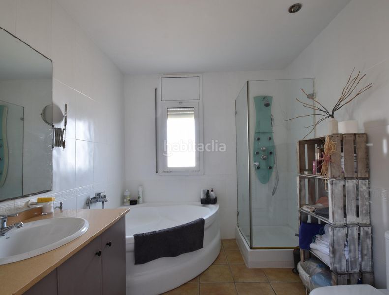 Foto a1756aa1-eabf-416f-96e0-a252937abed5. Casa amb calefacció aparcament piscina a Canyelles