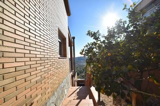 Casa in Canyelles. Espectacular casa a cuatro vientos con vistas panorámicas