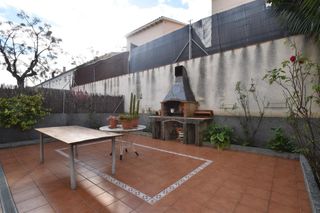 Casa a La Collada-Sis Camins. Casa adosada en venta