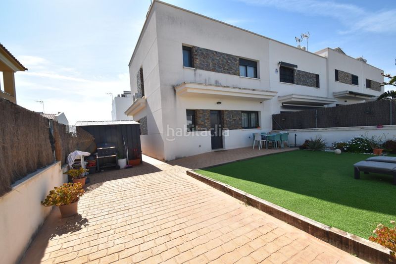 Foto 7839525b-ebcc-4d67-aa74-24508d5f04f0. Casa adossada a Cunit residencial Cunit