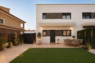 Casa adossada a Cunit Residencial