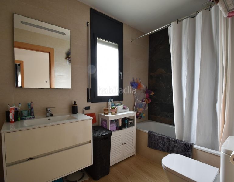 Foto 8e2e3002-5354-4c89-b1ea-2e98c71057e8. Casa adossada a Cunit residencial Cunit