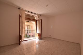 Etagenwohnung in Centrevila. Piso en venta ideal inversores o primera vivienda