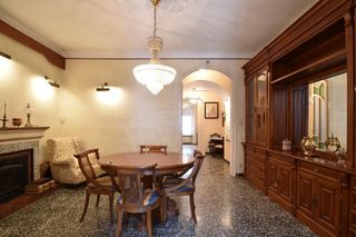 Casa a Centrevila. Exclusiva casa de época con alma, terrazas y patio en pleno cent