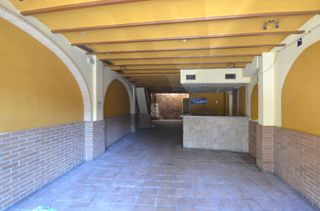 Lloguer Local Comercial a Carrer carrer pelegrí ballester 32. Oportunidad única en el centro de vilanova local de 136 m2 con s