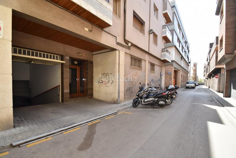 Foto 118fe430-ab5a-4b92-93b6-1cd124bdd4f1. Parking coche plaça de párquing en venta en Centrevila Vilanova i la Geltrú