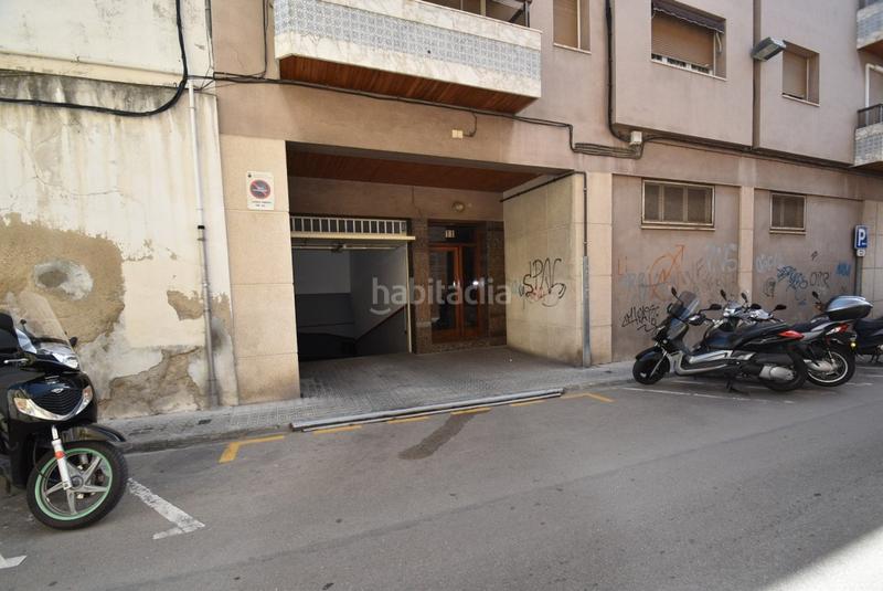 Foto 132a0d27-f1e9-4baa-9934-98724cdd6721. Parking coche plaça de párquing en venta en Centrevila Vilanova i la Geltrú
