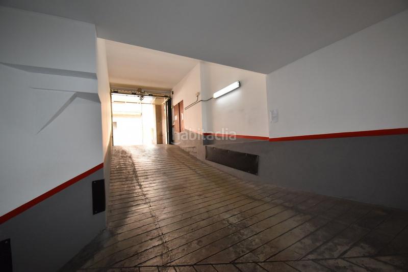Foto c999e206-3b1d-4a0b-b20a-e2e929c52a86. Parking coche plaça de párquing en venta en Centrevila Vilanova i la Geltrú