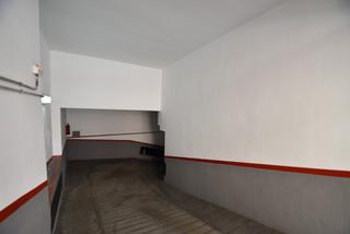 Aparcament cotxe a Centrevila. Plaça de párquing en venta