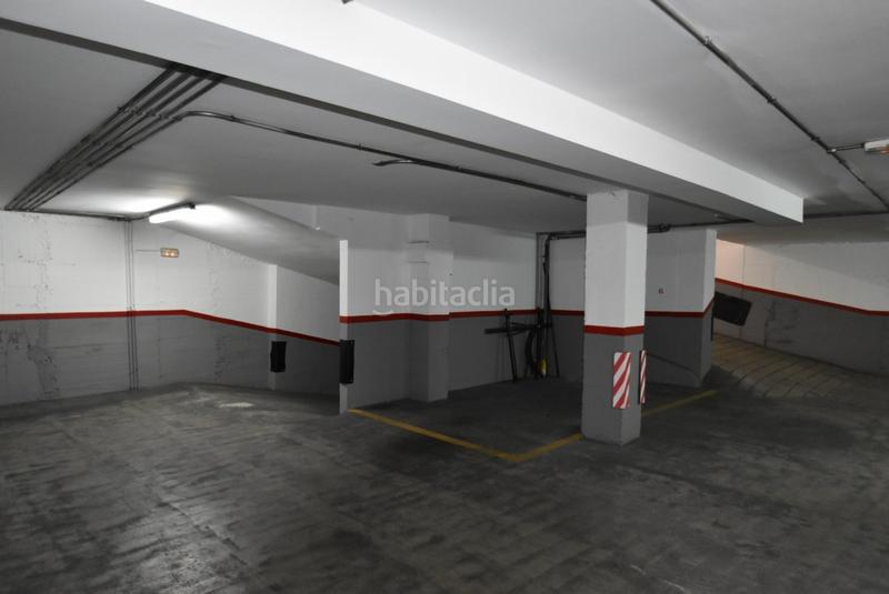 Foto d115dca0-9259-48e7-a93d-8b84be78a184. Parking coche plaça de párquing en venta en Centrevila Vilanova i la Geltrú