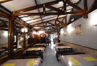 Lloguer Local Comercial a Centrevila. Se traspasa por jubilación restaurante a pleno rendimiento en la