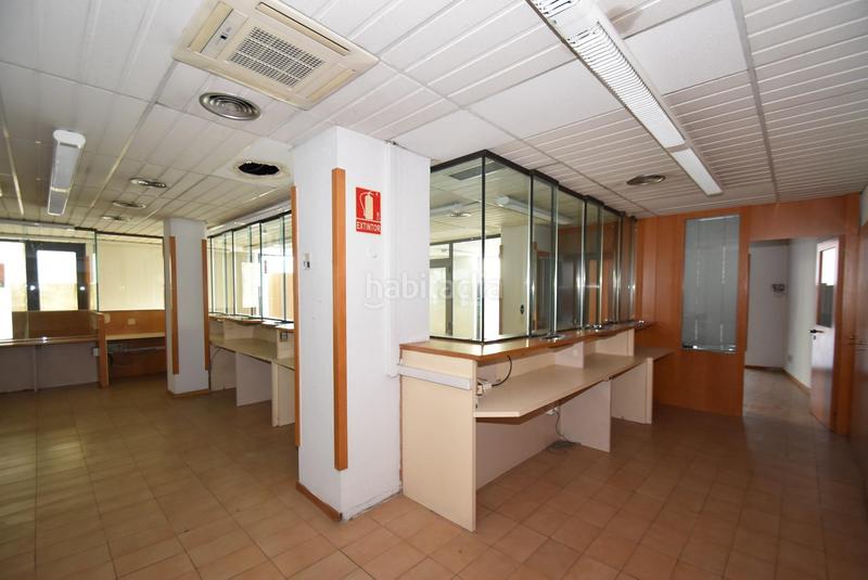 Foto 535b76f5-1a3d-4f49-a4ae-c01611ef6efd. Lloguer local comercial a calle casernes 34 a Centrevila Vilanova i la Geltrú