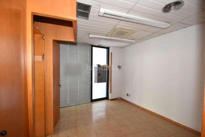 Foto e2766bbc-bdfc-4924-bbbd-1fac44b559c7. Lloguer local comercial a calle casernes 34 a Centrevila Vilanova i la Geltrú