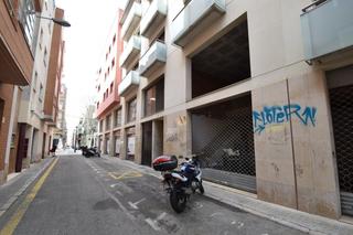 Lloguer Local Comercial a Calle anselm clave 2. Local en alquiler