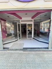 Pis a Sant Joan. Doble oportunidad de inversin! piso y local comercial en venta
