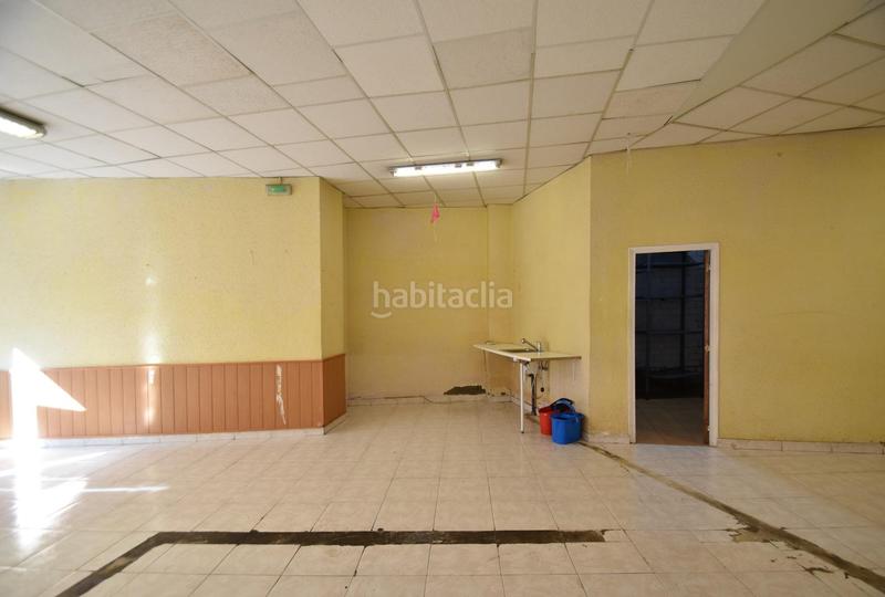 Foto ae9825e4-9126-49b1-960d-50b9daacfc8d. Lloguer local comercial a Centrevila Vilanova i la Geltrú