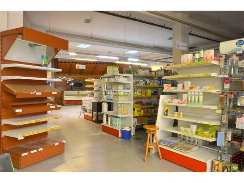 Foto 45f0a0d0-92b0-4454-a066-8c15b3be1339. Alquiler local comercial en calle santa anna 6 local en alquiler en Vilanova i la Geltrú