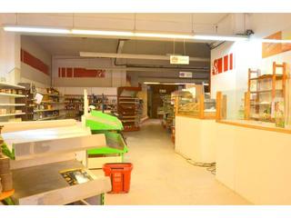 Lloguer Local Comercial a Calle santa anna 6. Local en alquiler