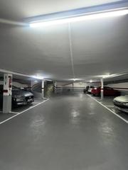 Car parking in Dreta de lEixample