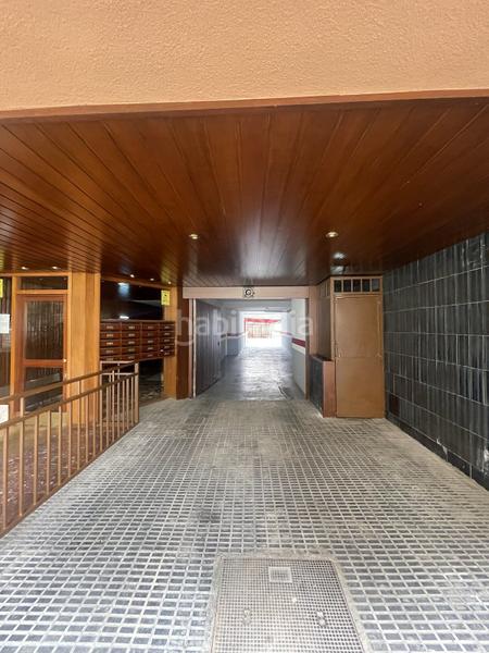 Foto f252de2c-5bdf-4080-a25a-917b62a3830e. Parking coche garaje en venta en passeig damunt en Barcelona