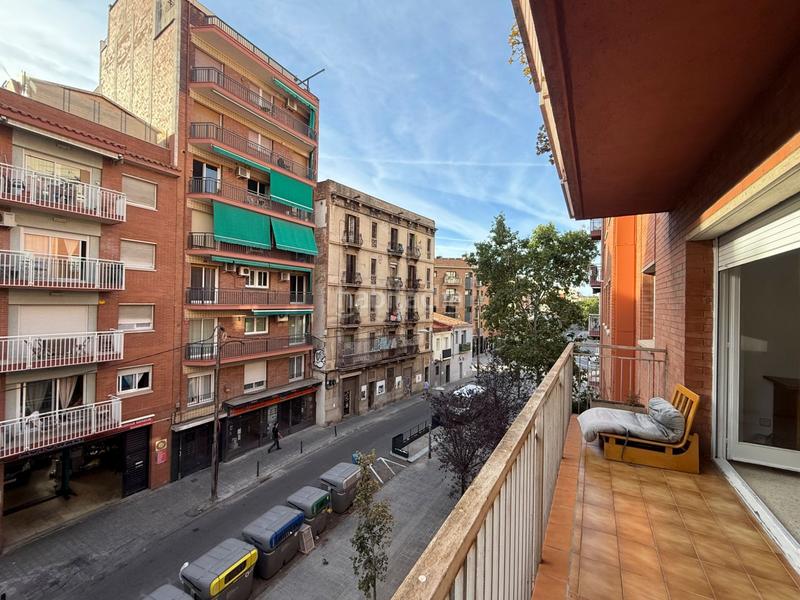 Foto dff86ea1-4b54-4328-ba10-b7af472dd030. Affitto appartamento con riscaldamento in El Camp de l´Arpa del Clot Barcelona