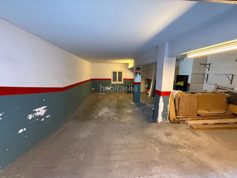 Foto e1ea79c9-0558-40af-8073-79fe18ac261b. Local comercial a La Salut Barcelona