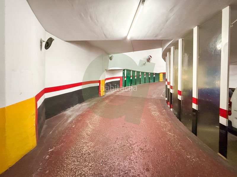 Foto 8155710a-5fca-4e43-b2c2-cb9bd8ba6d21. Aparcament cotxe a El Camp d´en Grassot i Gràcia Nova Barcelona