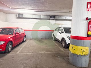 Parking coche en El Camp d´en Grassot i Gràcia Nova