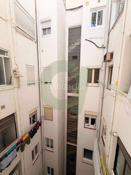 Foto 42236d41-43c9-4858-9f42-99c4d7327526. Àtic amb calefacció a Baix Guinardó Barcelona