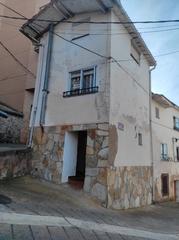 Casa  Calle somo bajo. Casa urbana para entrar a vivir  en nalda