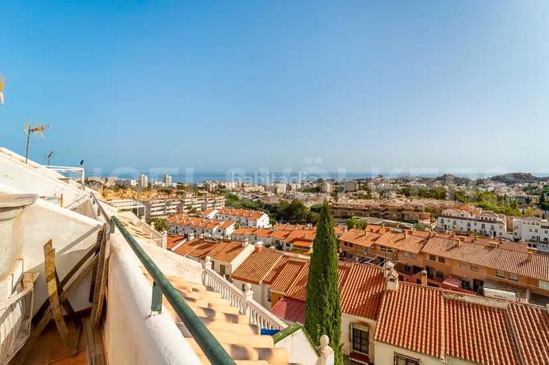 Foto 0320a149-b5e1-4a09-8d51-b71fca25a8ba. Casa en calle topacio 30 exelente chalet benalmadena con vistas al mar en Benalmádena