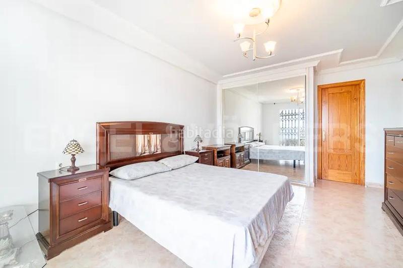Foto 8499e1de-c977-4d95-ba0a-18ce70e49064. Casa en calle topacio 30 exelente chalet benalmadena con vistas al mar en Benalmádena