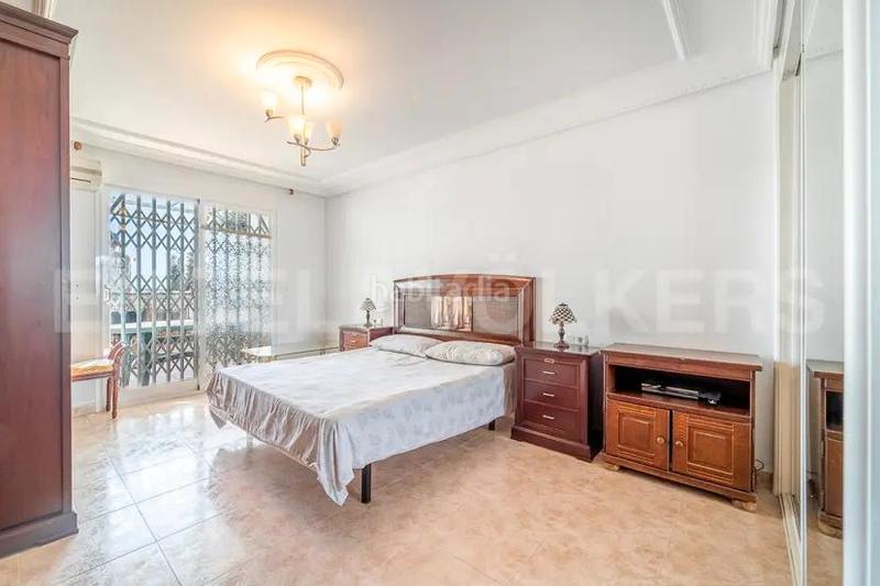 Foto a2d621d0-617c-4ea1-b7c7-3ed754dad3f2. Casa en calle topacio 30 exelente chalet benalmadena con vistas al mar en Benalmádena