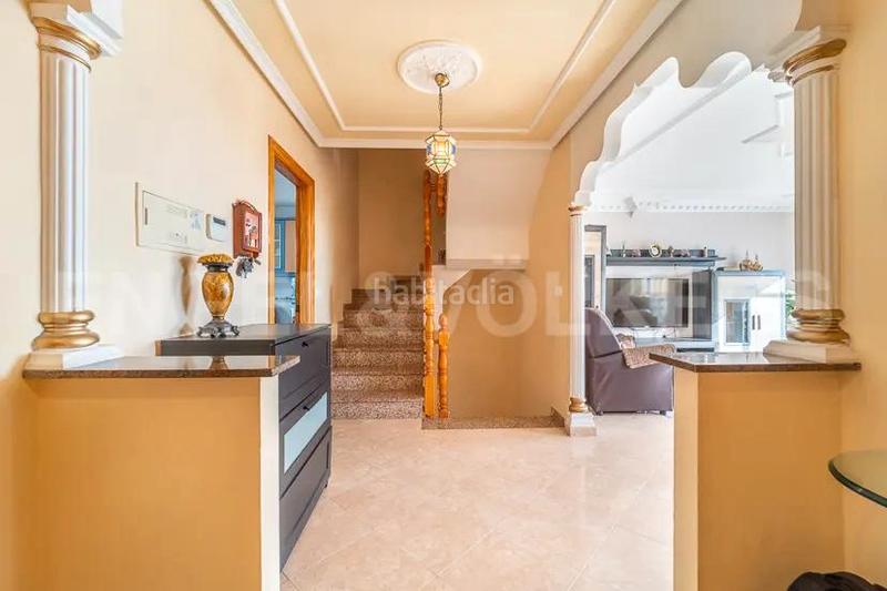 Foto adc1c467-5dcc-4fb5-805a-ae3f59a90e2b. Casa en calle topacio 30 exelente chalet benalmadena con vistas al mar en Benalmádena