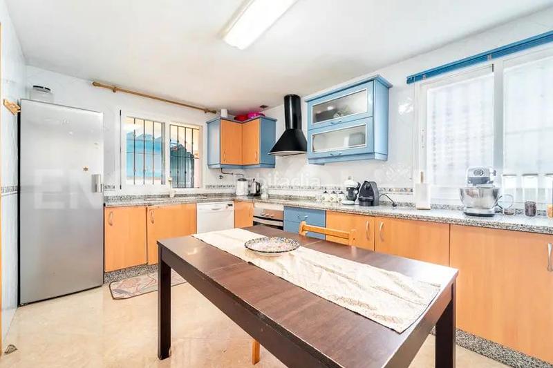 Foto fe7822e9-962b-4387-978b-bc0115e90b83. Casa en calle topacio 30 exelente chalet benalmadena con vistas al mar en Benalmádena